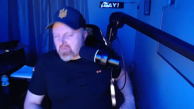 Snapshot of DerPornoPete chatting on February 23, 7:07 pm DerPornoPete online show from February 23, 7:07 pm