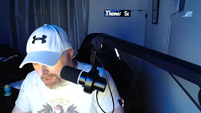 Snapshot of DerPornoPete chatting on January 9, 1:08 am DerPornoPete online show from January 9, 1:08 am