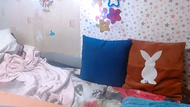 QueenLana online show from March 4, 5:04 am