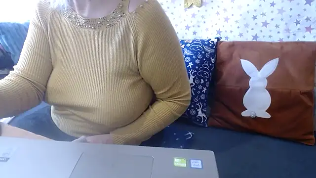 QueenLana online show from February 10, 9:41 am