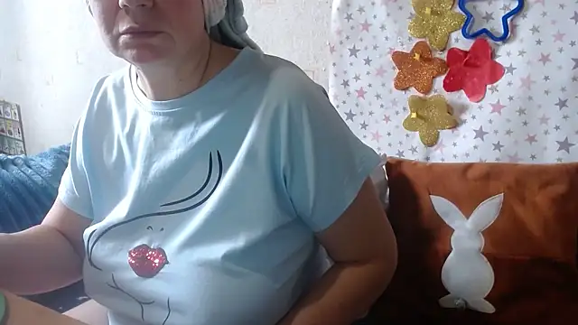 QueenLana online show from October 26, 6:58 am