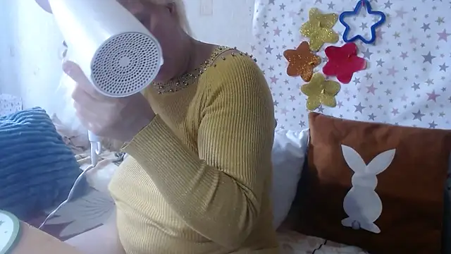 QueenLana online show from October 2, 6:17 am