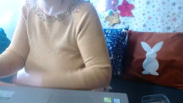 QueenLana online show from January 12, 9:16 am