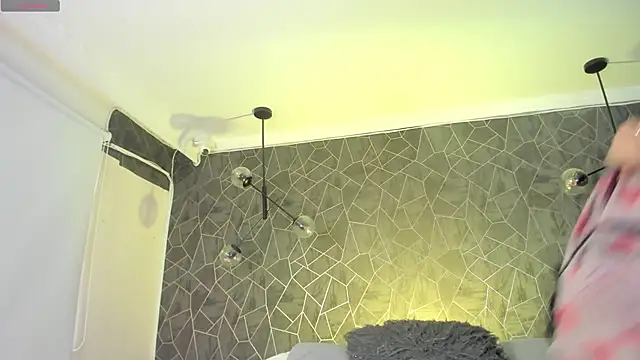 danaythamara1 online show from November 12, 8:56 pm