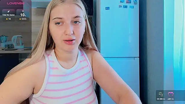 Snapshot of Adr1ana_ chatting on September 26, 7:15 am Adr1ana online show from September 26, 7:15 am