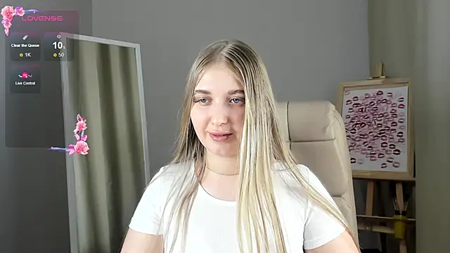 Snapshot of Adr1ana_ chatting on March 23, 5:21 am Adr1ana online show from March 23, 5:21 am