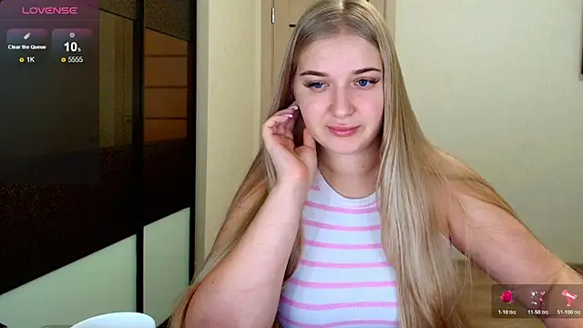 Adr1ana  online show from November 28, 4:56 am