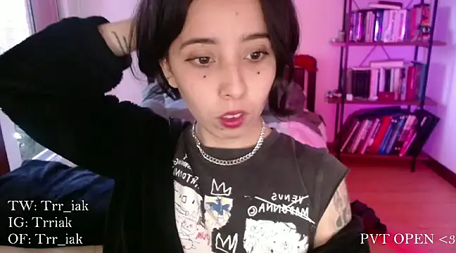 babyluna 8 8 online show from January 22, 11:10 pm