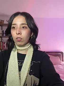 babyluna 8 8 online show from April 8, 10:22 pm