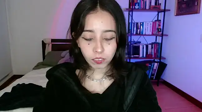 babyluna 8 8 online show from December 31, 3:34 am