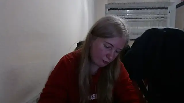 PeterAndJen online show from April 9, 6:36 pm