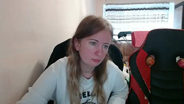 PeterAndJen online show from October 6, 7:09 am