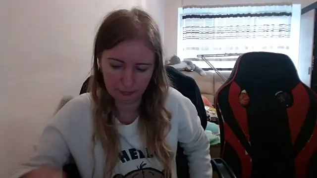 PeterAndJen online show from October 8, 7:54 am