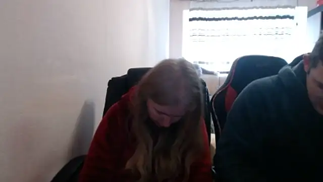 PeterAndJen online show from February 21, 6:48 am