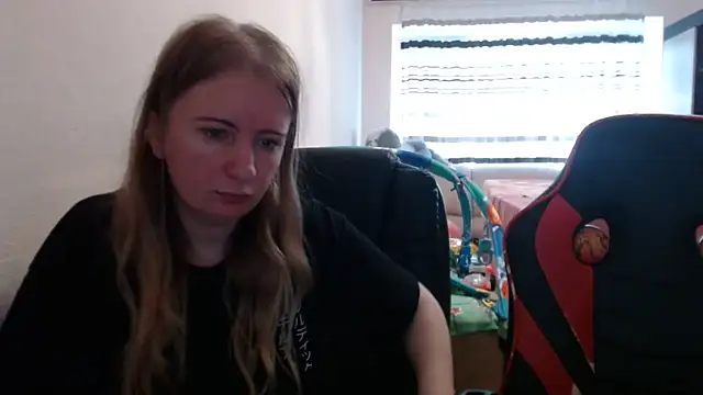 PeterAndJen online show from September 26, 7:04 am