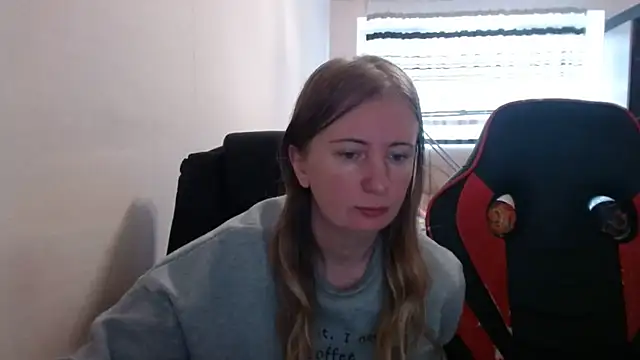 PeterAndJen online show from October 15, 7:05 am