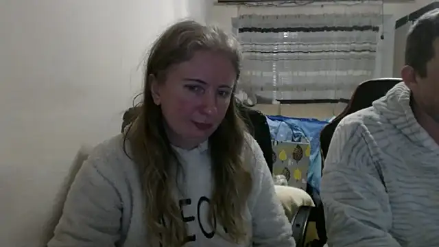 PeterAndJen online show from January 31, 7:12 pm