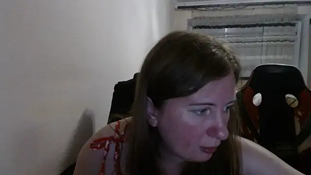 Snapshot of PeterAndJen chatting on July 9, 7:57 pm PeterAndJen online show from July 9, 7:57 pm