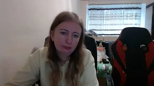 PeterAndJen online show from November 5, 8:28 am