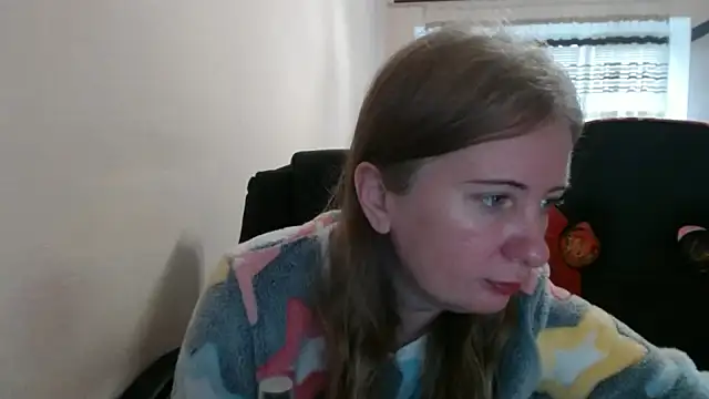 PeterAndJen online show from November 26, 8:14 am