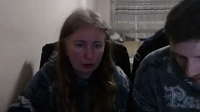 PeterAndJen online show from February 13, 6:52 pm