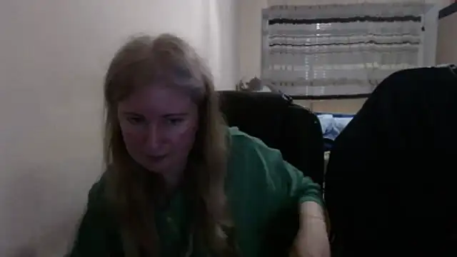 PeterAndJen online show from March 26, 7:45 pm