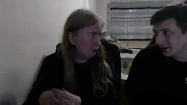 PeterAndJen online show from March 28, 8:43 pm