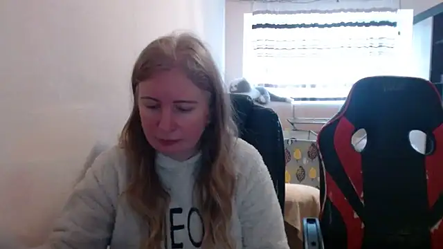 PeterAndJen online show from February 10, 8:24 am