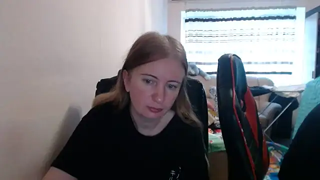 PeterAndJen online show from September 27, 7:25 am