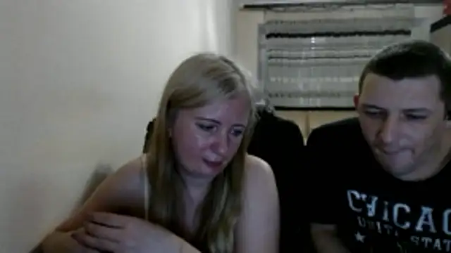 Snapshot of PeterAndJen chatting on May 26, 7:34 pm PeterAndJen online show from May 26, 7:34 pm