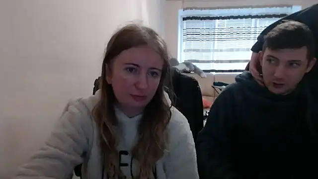 PeterAndJen online show from November 10, 7:57 am