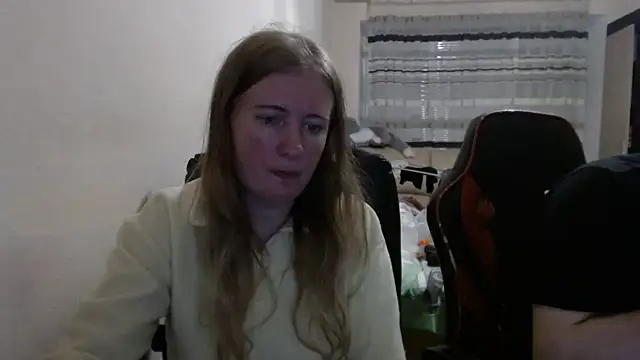 PeterAndJen online show from November 4, 8:23 pm