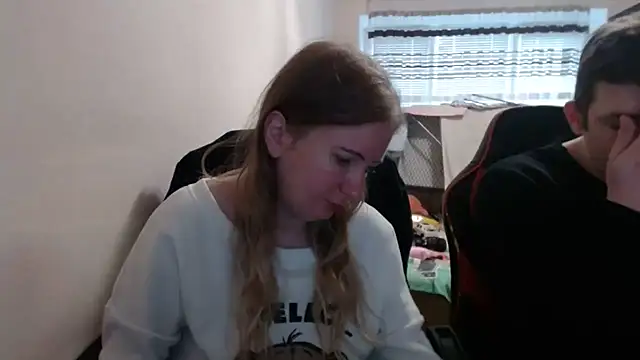 PeterAndJen online show from October 7, 7:42 am