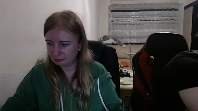 PeterAndJen online show from October 21, 7:02 pm