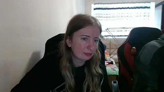 PeterAndJen online show from October 11, 8:26 am