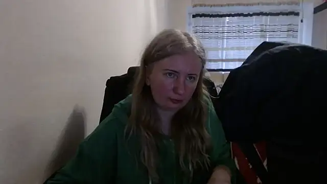 PeterAndJen online show from March 27, 8:32 pm