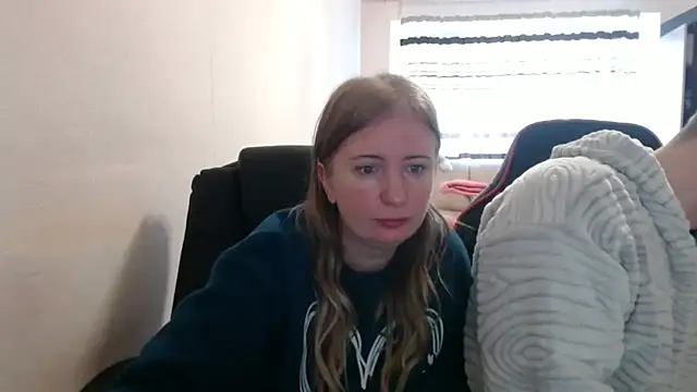 PeterAndJen online show from October 30, 7:06 am