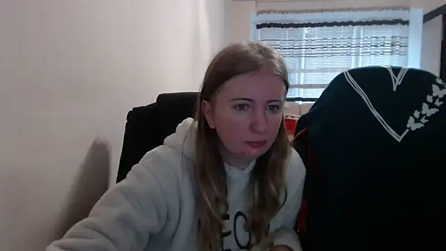 PeterAndJen online show from November 9, 7:45 am