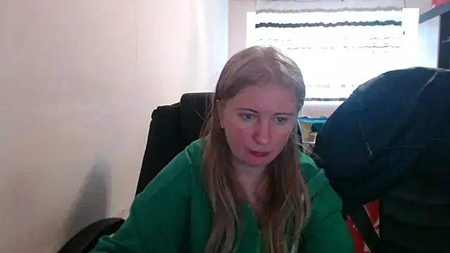 PeterAndJen online show from March 25, 7:30 am