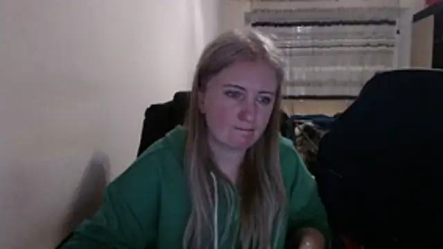 PeterAndJen online show from March 24, 7:25 pm