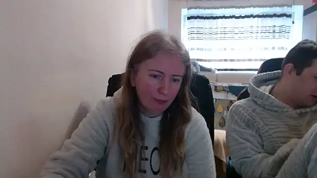 PeterAndJen online show from February 18, 8:55 am