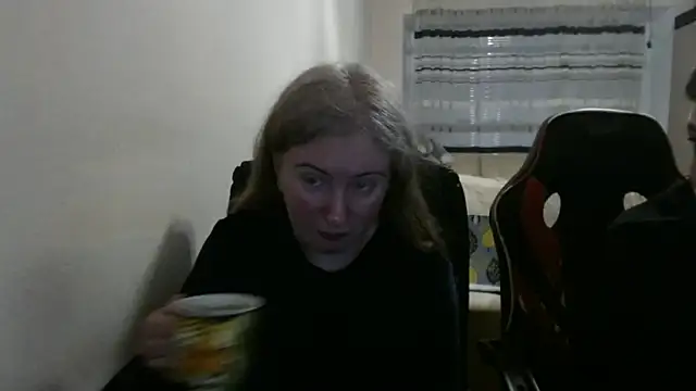 PeterAndJen online show from March 31, 5:26 pm