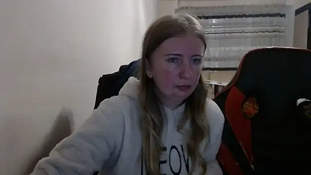 PeterAndJen online show from November 8, 7:39 pm