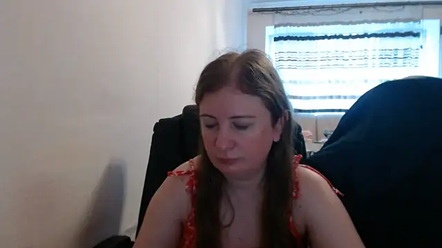 Snapshot of PeterAndJen chatting on July 11, 4:57 am PeterAndJen online show from July 11, 4:57 am