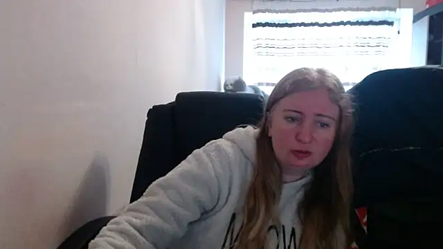 PeterAndJen online show from March 11, 9:25 am