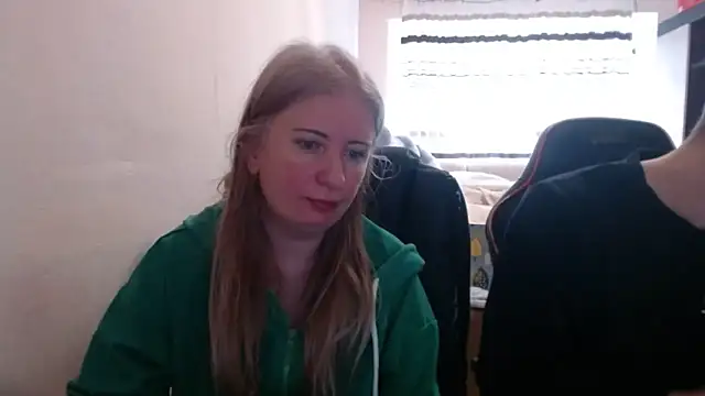 PeterAndJen online show from March 23, 6:57 am