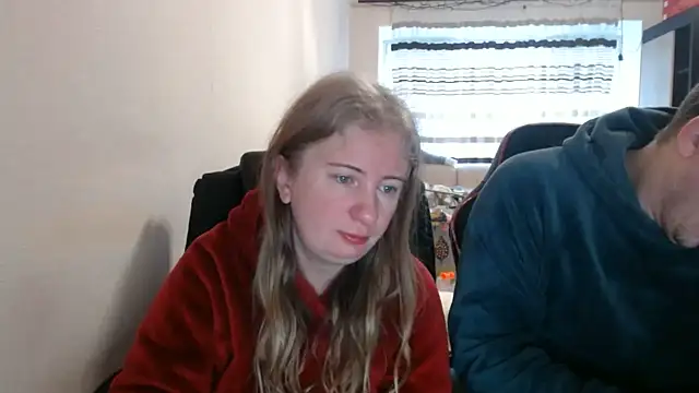 PeterAndJen online show from February 23, 7:09 am