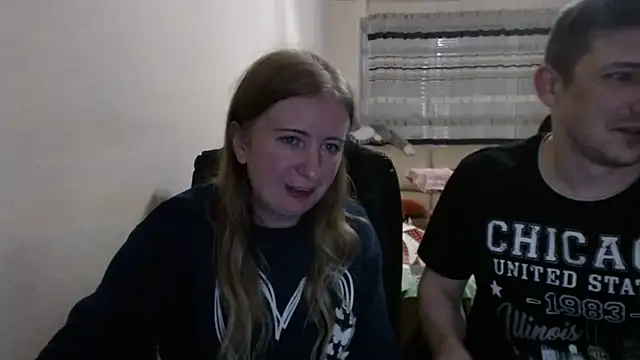 PeterAndJen online show from October 31, 7:32 pm