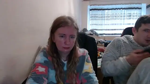 PeterAndJen online show from November 22, 8:35 am