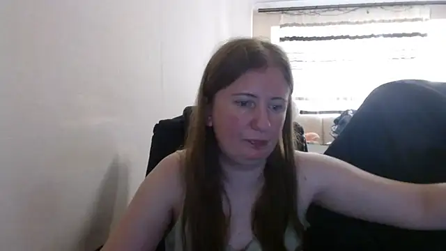 Snapshot of PeterAndJen chatting on July 13, 5:34 pm PeterAndJen online show from July 13, 5:34 pm